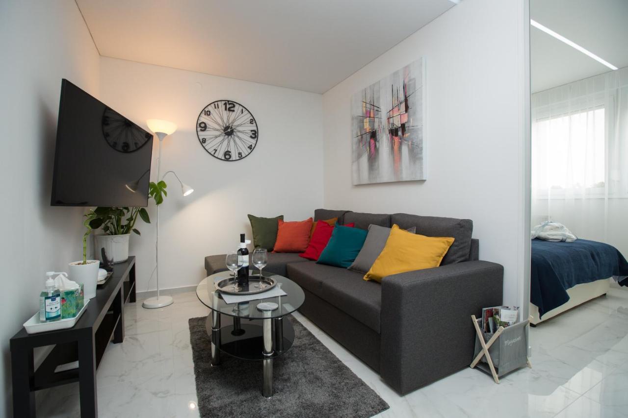 Ferienwohnung Modern & Luxury Apt Zagreb Airport W/ Free Wifi Velika Gorica Exterior foto