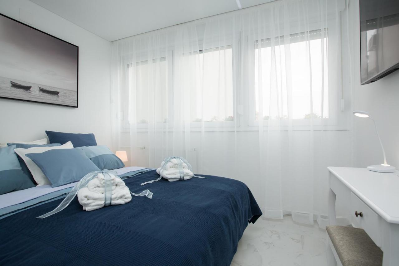 Ferienwohnung Modern & Luxury Apt Zagreb Airport W/ Free Wifi Velika Gorica Exterior foto